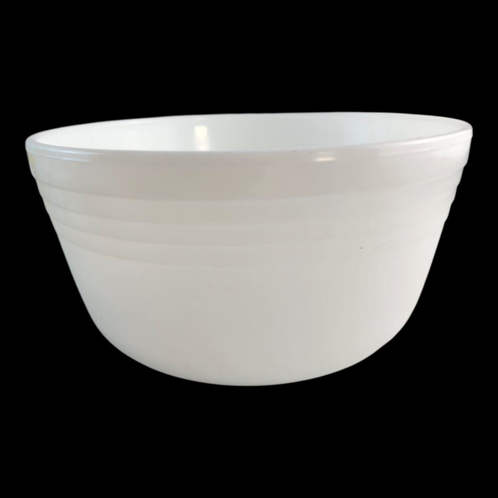 VTG Hamiton Beach Model R Mixer Pyrex Milk Glass #2 Large Bowl 8.5 Diameter
